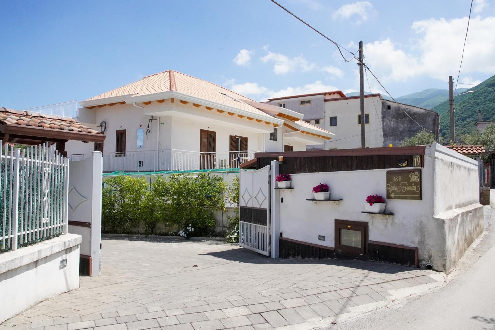 Casa Fiorita Acomodação com café da manhã Gragnano Exterior foto